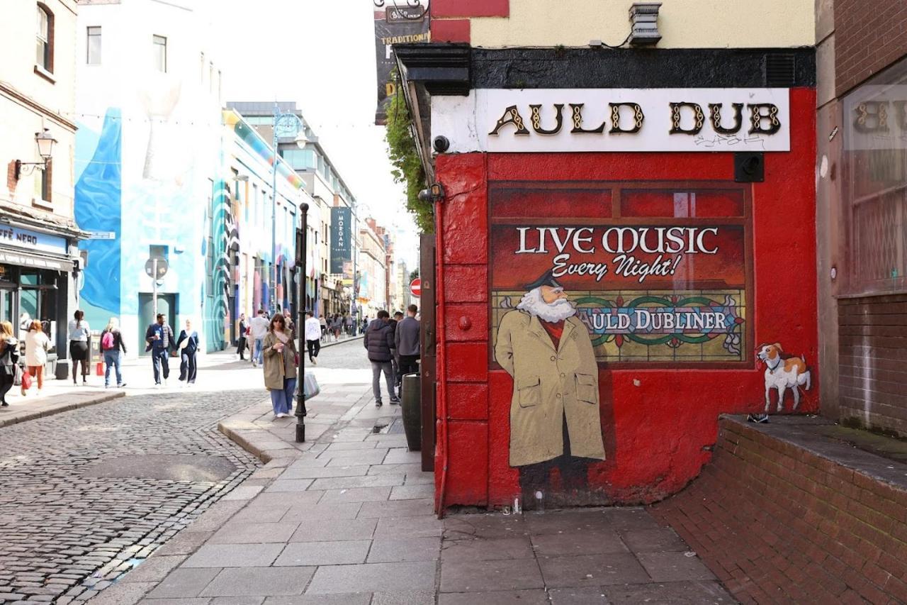 The Auld Dubliner Hotel Exterior photo